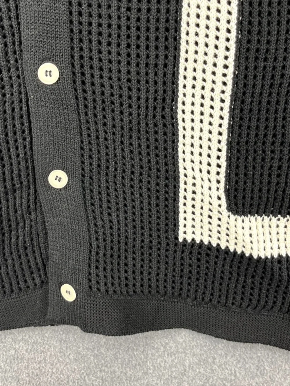Massive Luxury Edition Men's Black And White Sweater Size Lg - Picture 6 of 7